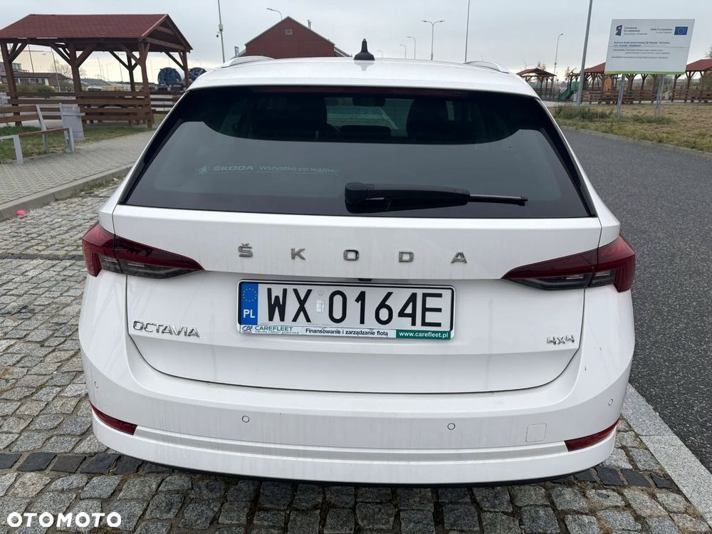 Skoda Octavia 2.0 TDI 4x4 Style DSG - 8