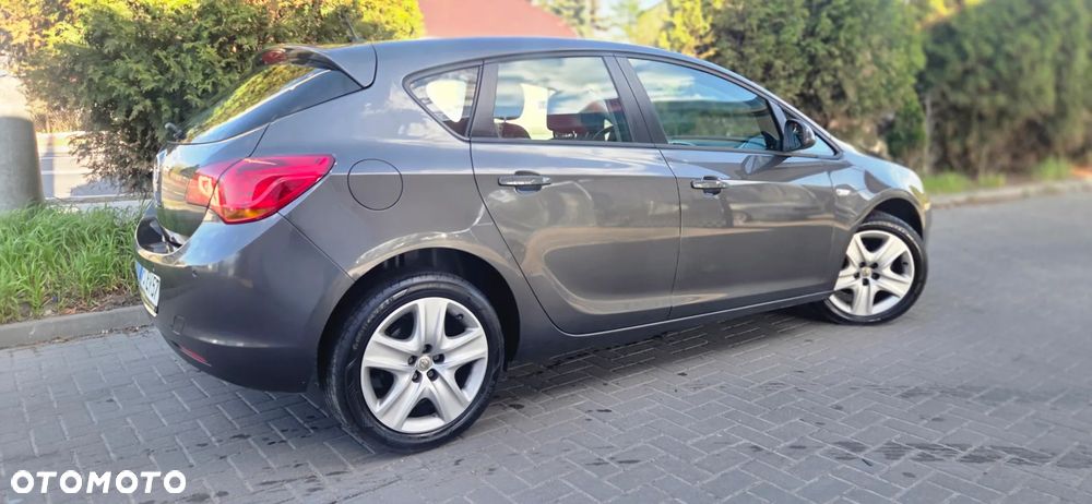 Opel Astra 1.6 Active - 17