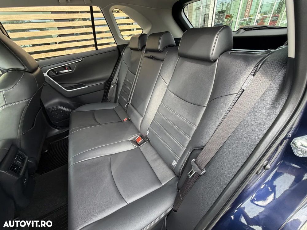Toyota RAV4 2.5 VVT-iE 4x4 Luxury - 12