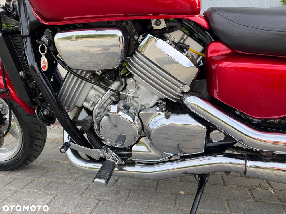 Honda VF - 37