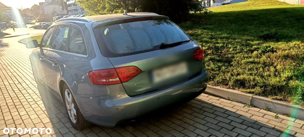 Audi A4 - 4