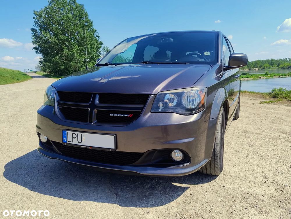 Dodge Grand Caravan - 3