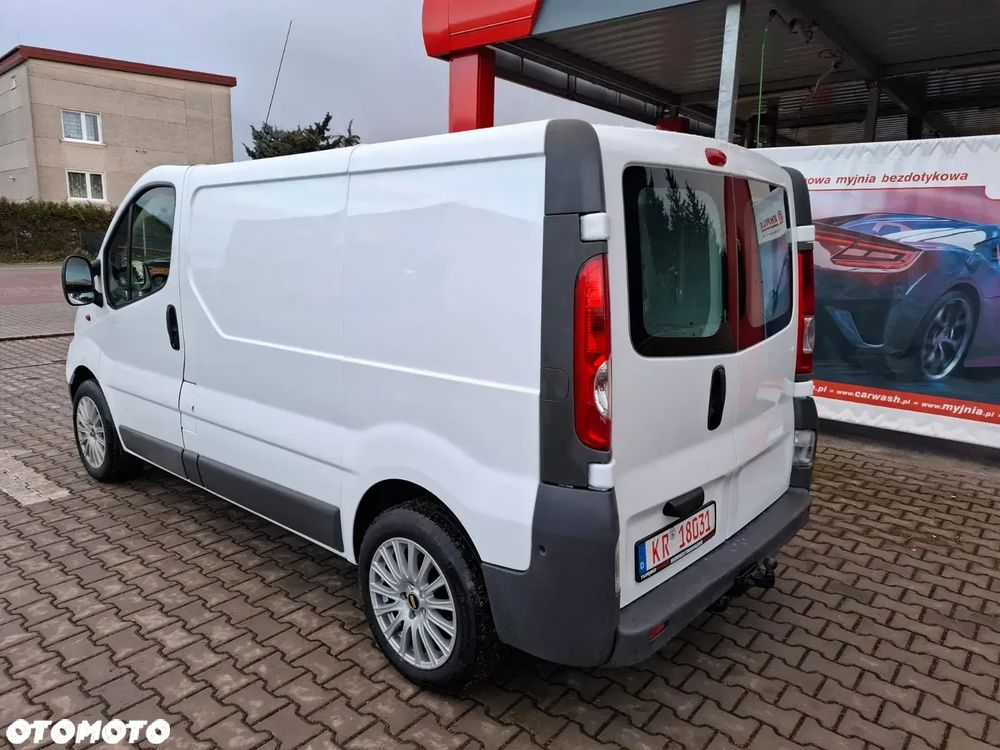 Opel Vivaro - 4
