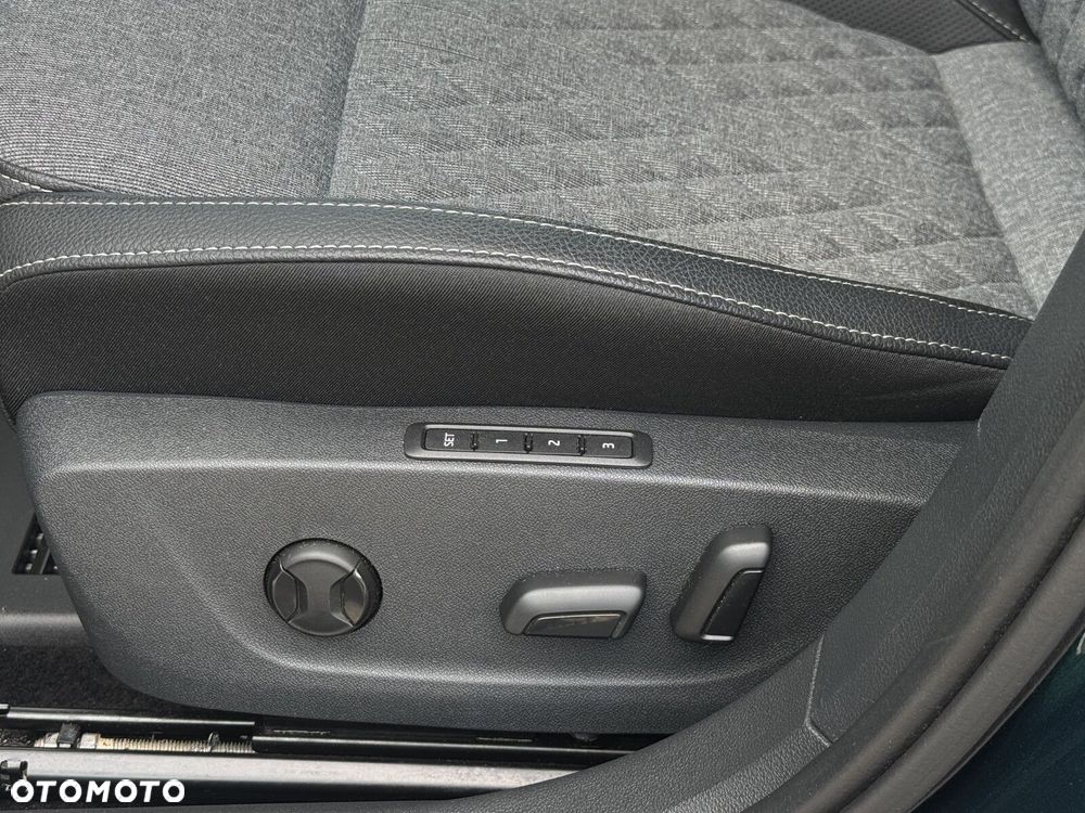 Skoda Octavia 1.5 TSI mHEV Sportline DSG - 39