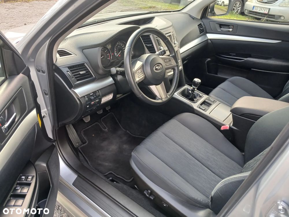Subaru Legacy 2.0i Comfort Navi - 5