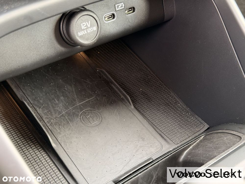 Volvo XC 40 - 18
