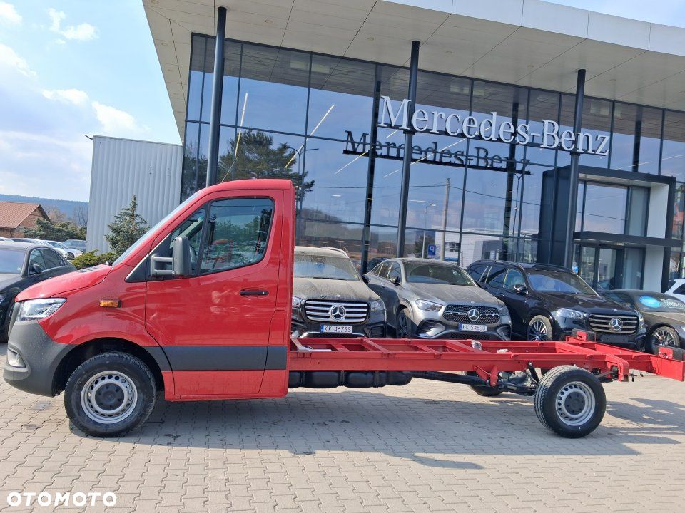 Mercedes-Benz Sprinter - 2