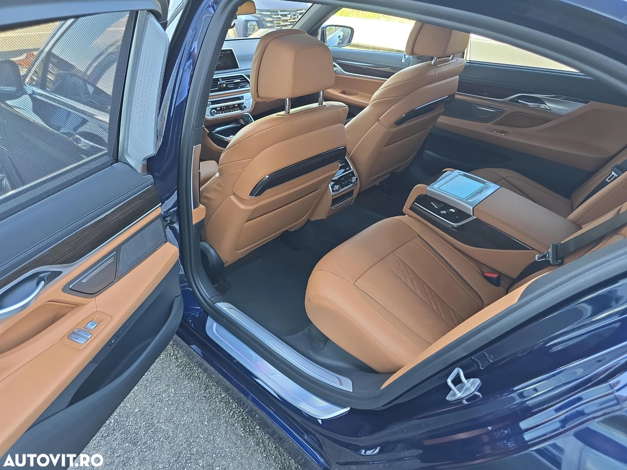 BMW Seria 7 745Le AT PHEV - 27