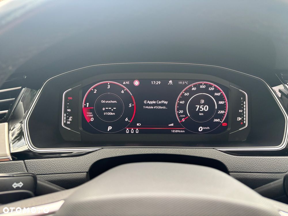 Volkswagen Passat 2.0 TDI EVO Elegance DSG - 26
