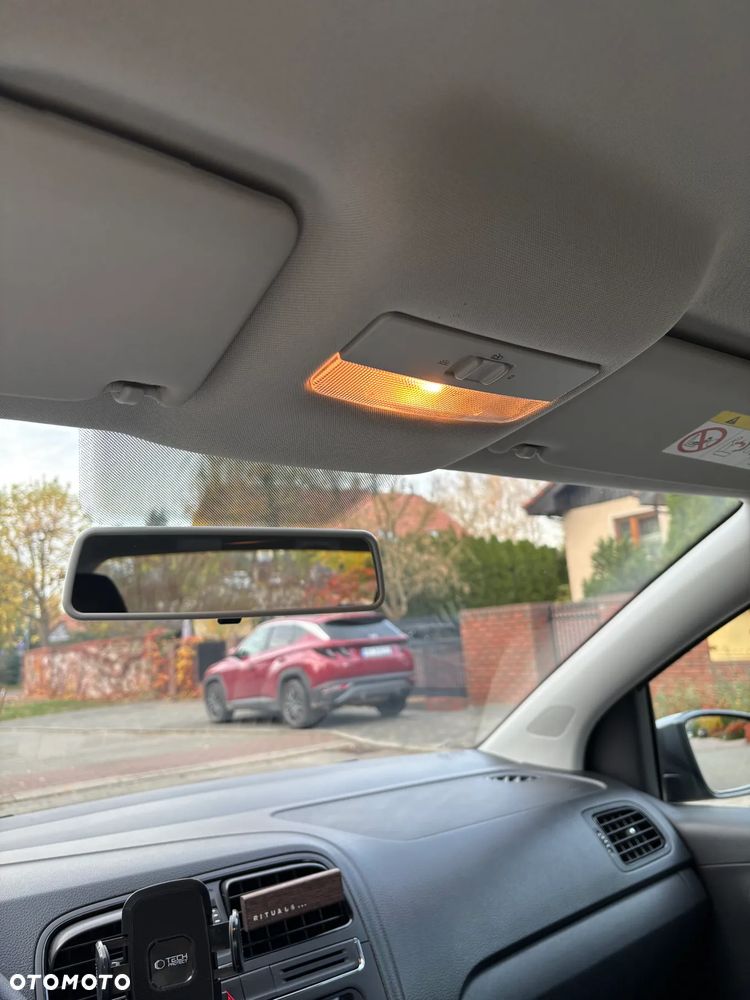 Volkswagen Polo 1.0 Trendline - 24