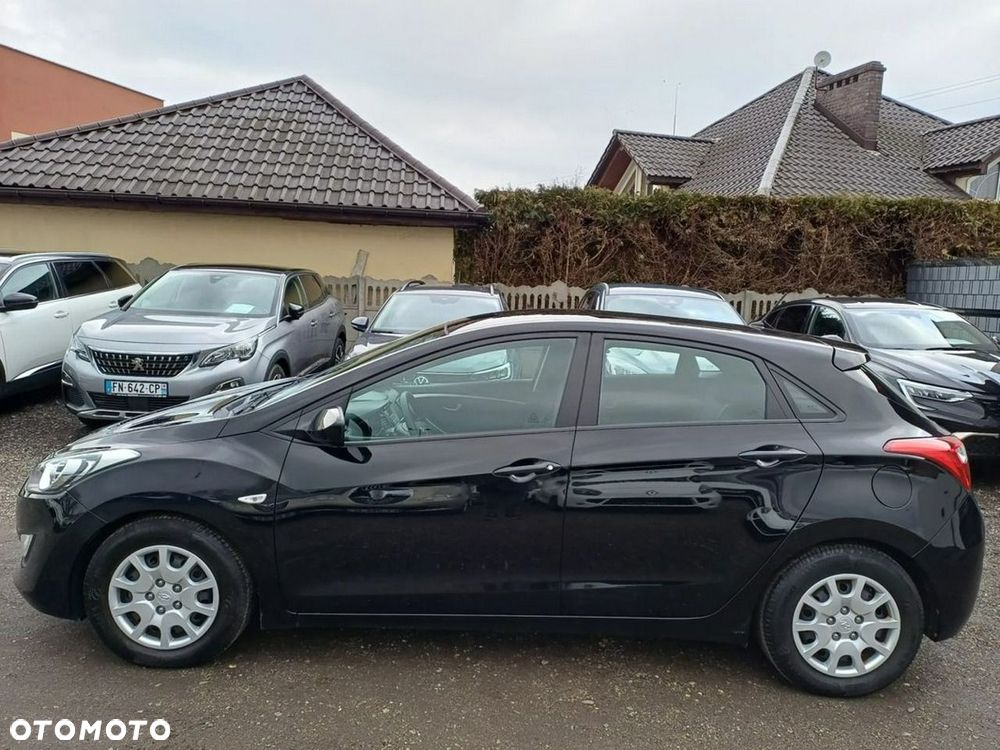Hyundai i30 1.4 Classic + - 4
