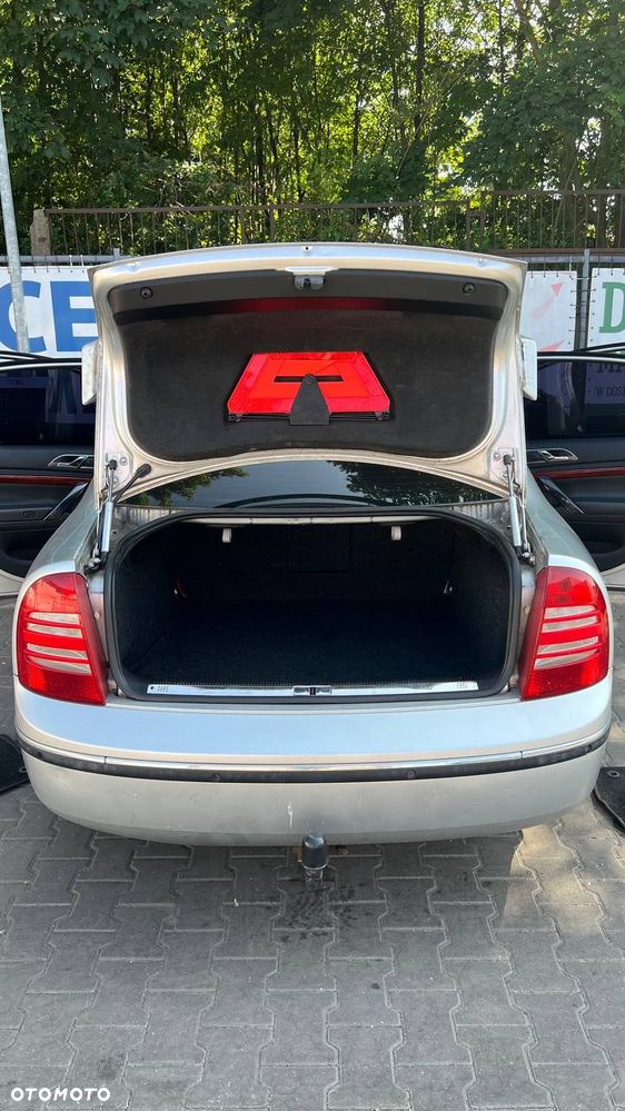 Skoda Superb 2.8 V6 Elegance - 8