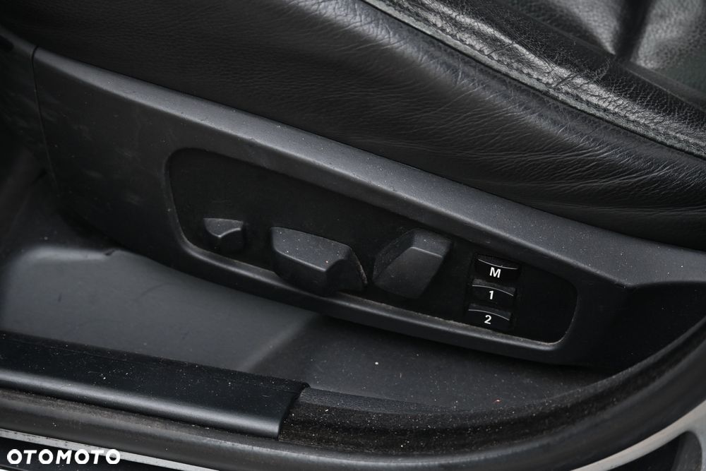 BMW Seria 5 530i - 35