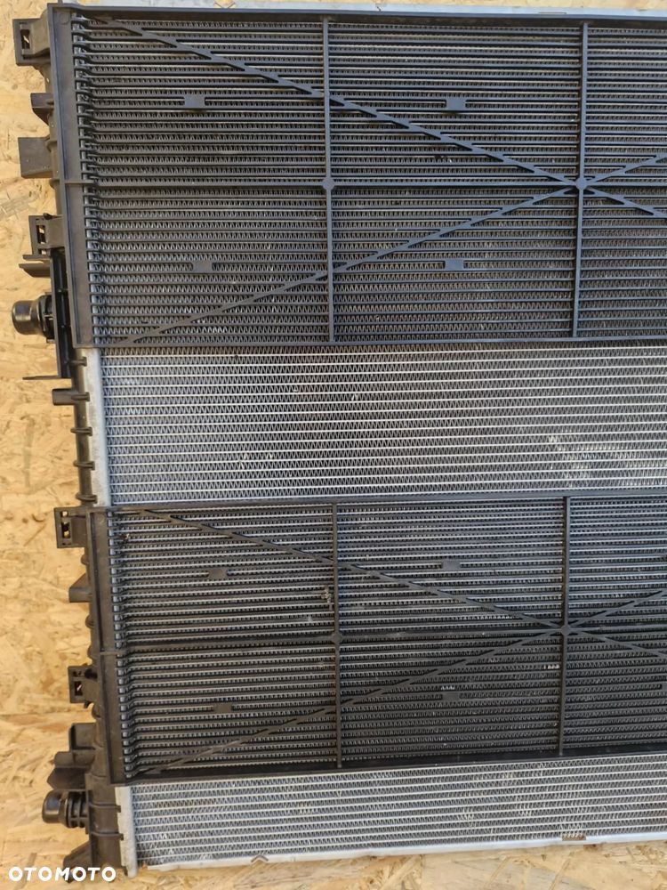 BMW 5 G60 2024 2,0 HYBRYDA PLUG-IN 140KW AUTOMAT CHŁODNICE WODY  5A187E7/5A187E9 - 9