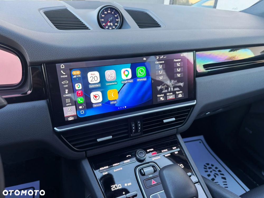 Porsche Cayenne Platinum Edition - 17