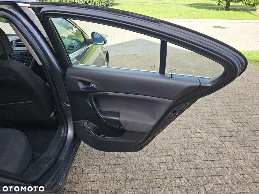 Opel Insignia 2.0 CDTI Design Edition - 27
