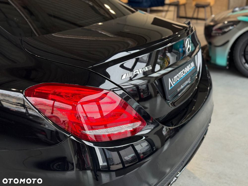 Mercedes-Benz Klasa C 63 S AMG 9G - 20