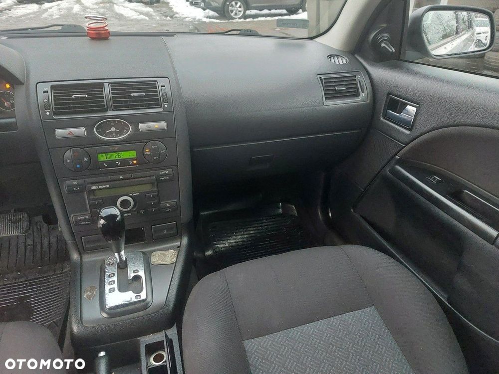 Ford Mondeo - 16