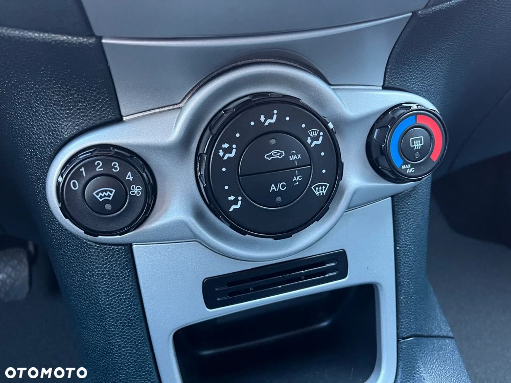 Ford Fiesta 1.25 Titanium - 16