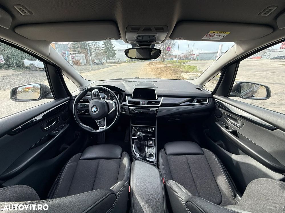 BMW Seria 2 216i Sport Line - 11