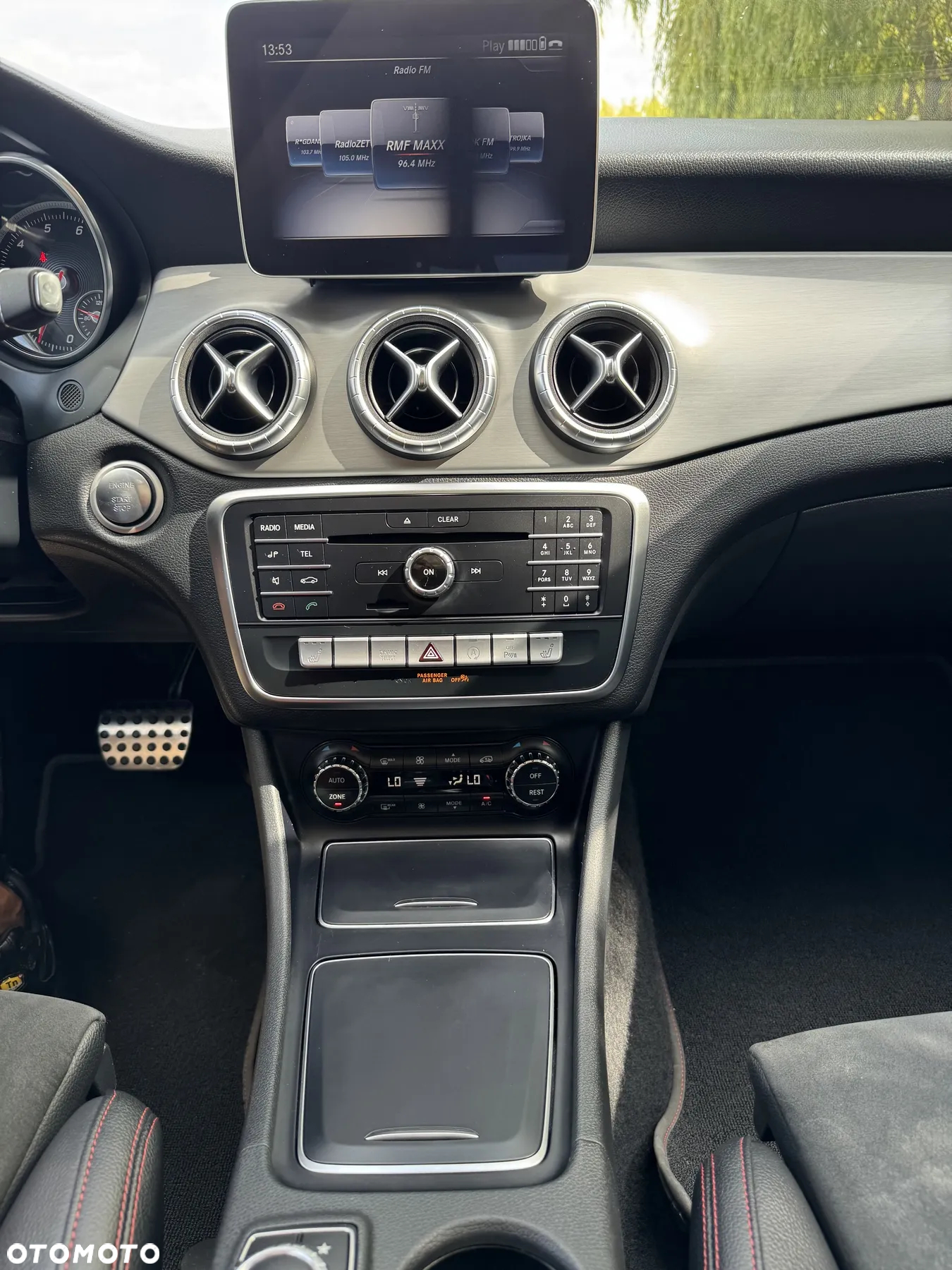 Mercedes-Benz CLA 220 4-Matic AMG Line - 13