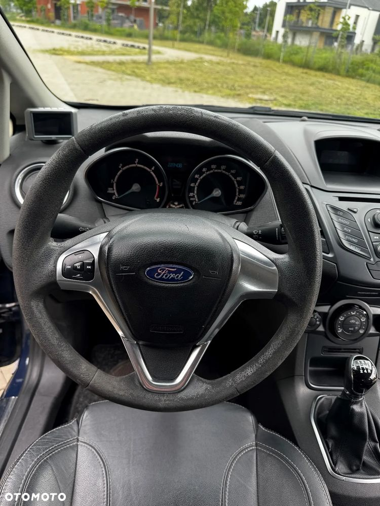 Ford Fiesta 1.5 TDCi Ambiente - 8