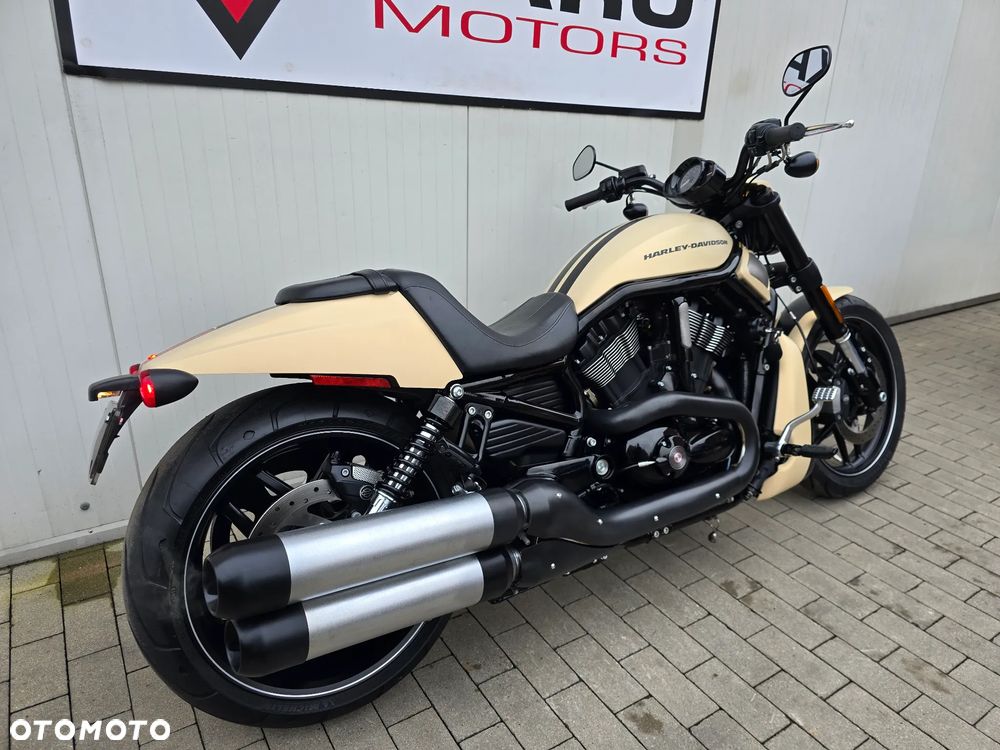 Harley-Davidson V-Rod Night Rod - 3