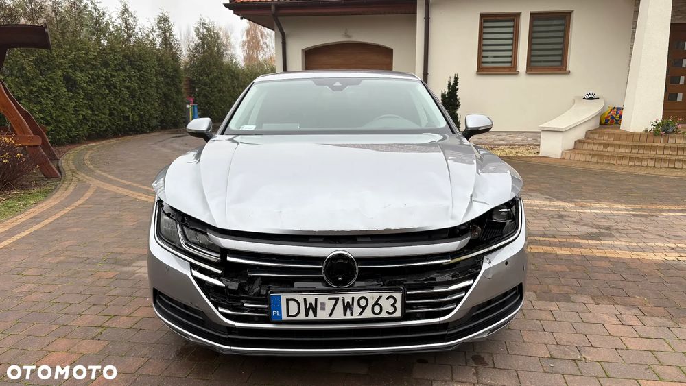 Volkswagen Arteon 2.0 TSI Essence DSG - 12