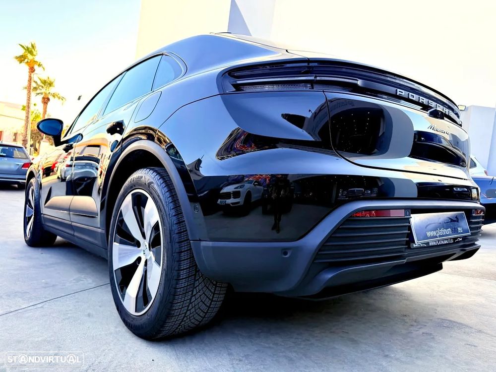 Porsche Macan Electric 4 - 49