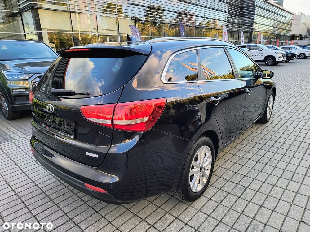 Kia Ceed 1.6 CRDi 136 ISG Platinum Edition - 10