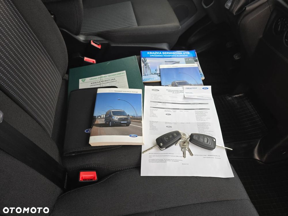 Ford TRANSIT 350-170 IZOTERMA WINDA 750Kg 48 Tyś Km SERWIS ASO FORD DO OSTATNIEGO Km SALON PL STAN JAK NOWY TEMPOMAT KLIMA ELKTRYKA ASYSTEN KIEROWCY WZMOCNIONE TYLNE ZAWIESZENIE RESOR + PODUSZKI PNEŁMATYCZNE - 35