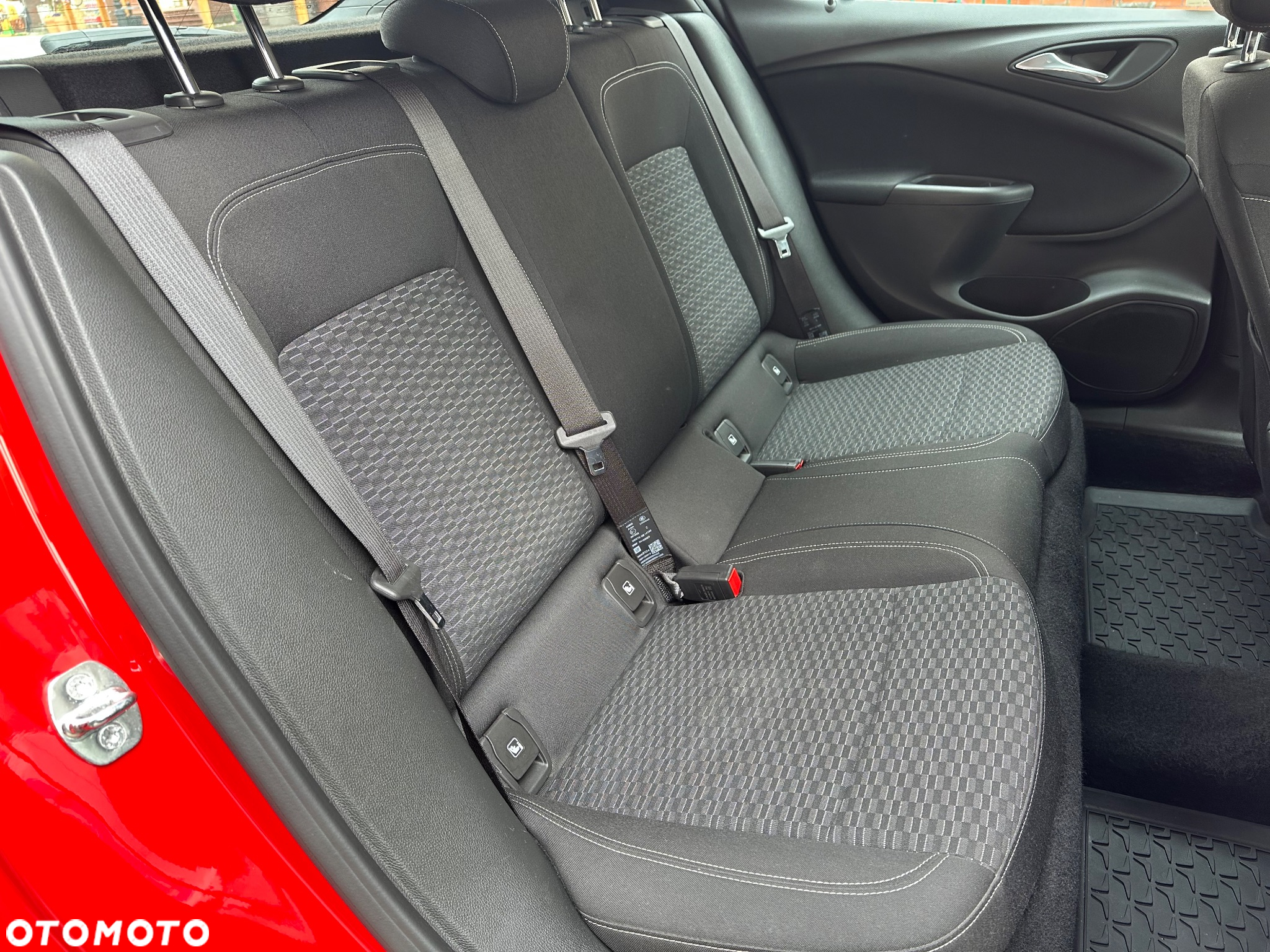 Opel Astra 1.6 D (CDTI) Start/Stop Innovation - 21