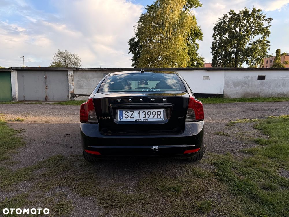 Volvo S40 1.8 Momentum - 7