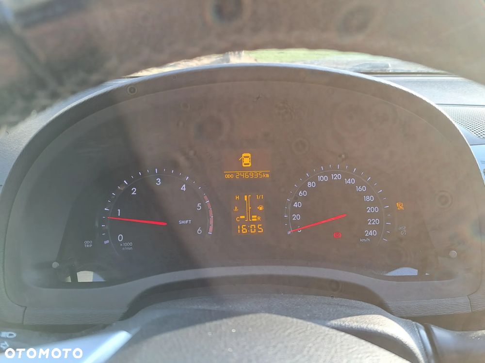 Toyota Avensis - 7
