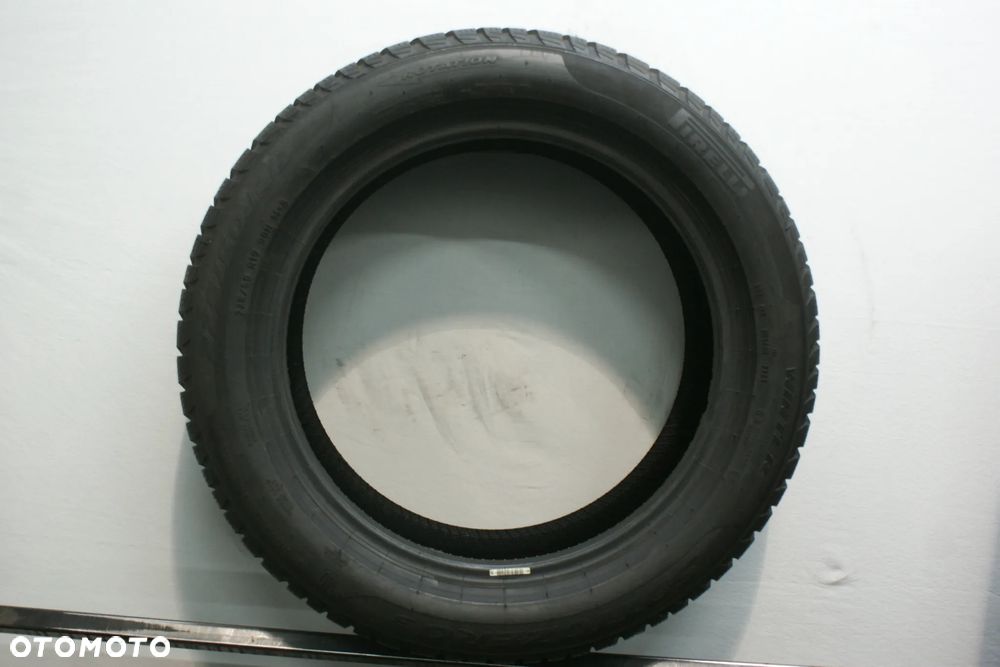 zimowe 225/50R17 PIRELLI WINTER SOTTOZERO 3 , 6,4mm 2024r B4052 - 4