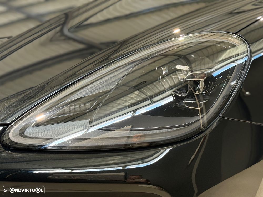 Porsche Cayenne Coupé E-Hybrid - 19