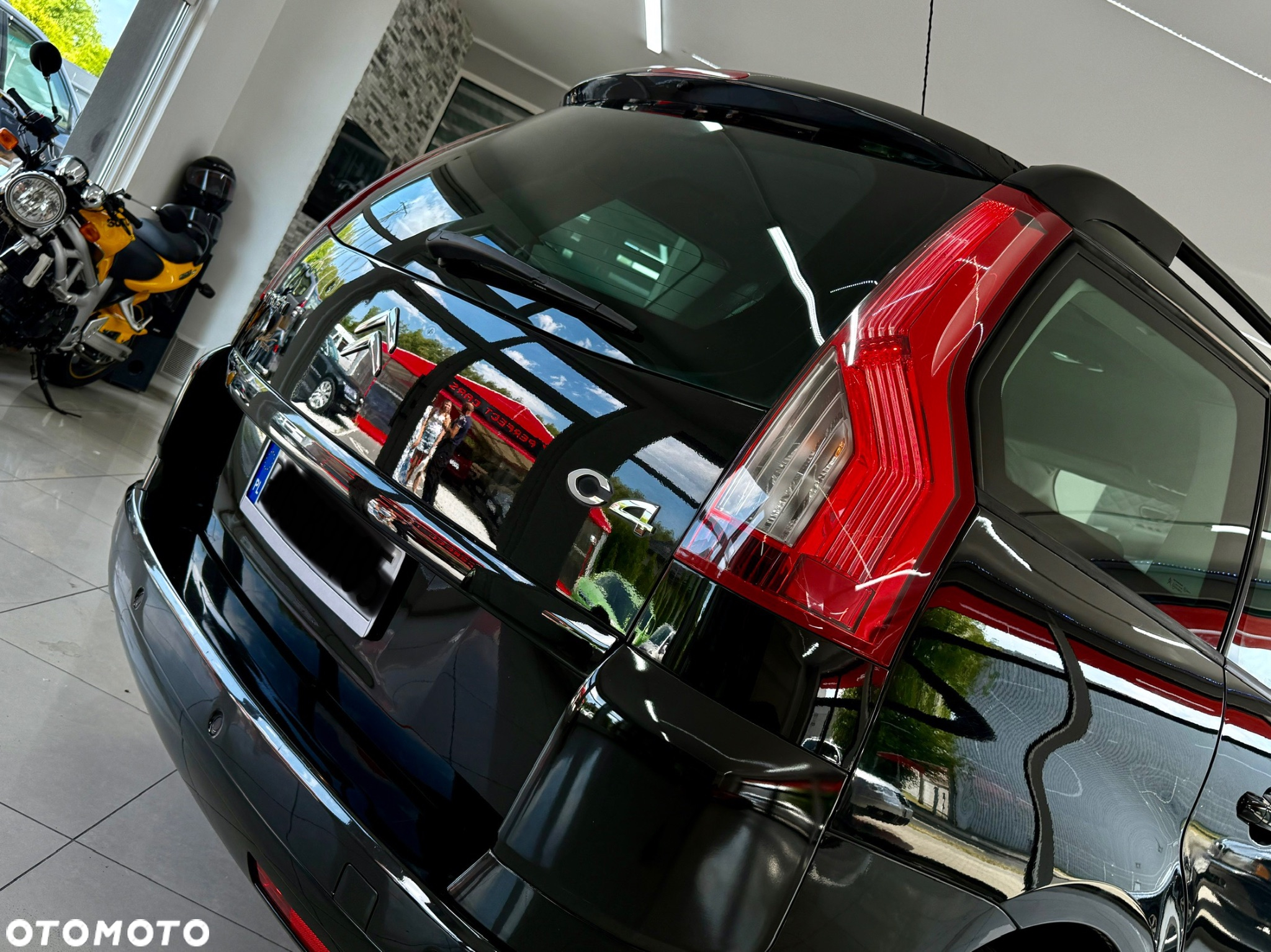 Citroën C4 Grand Picasso 1.6 HDi FAP EGS6 Exclusive - 33