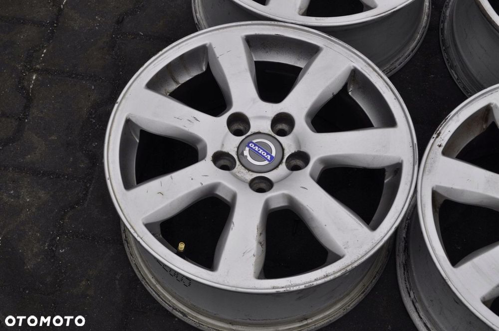 VOLVO  FELGI ALUMINIOWE 16 7.0 5X108 ET50 - 2