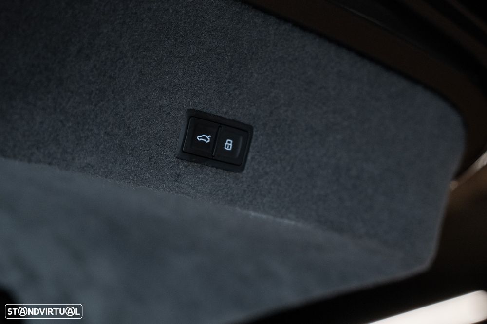 Lamborghini Urus 4.0 V8 - 35