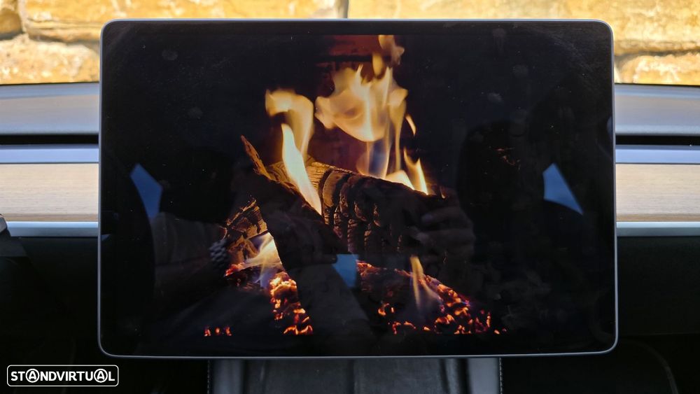 Tesla Model Y Long Range Tração Integral - 41