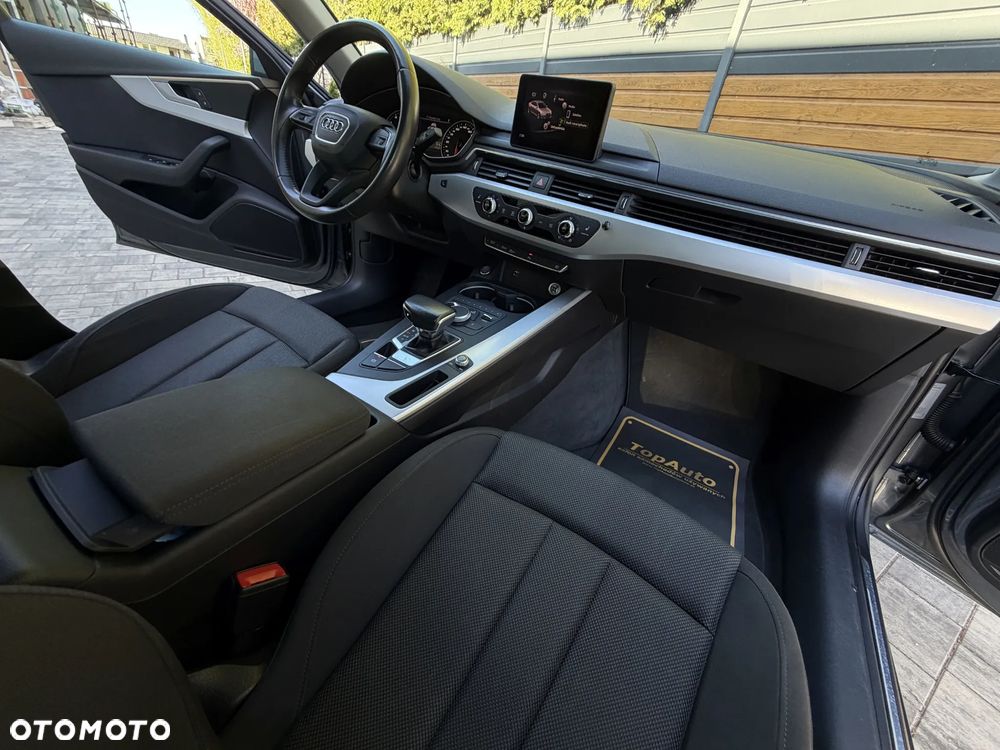 Audi A4 Limousine 2.0 TFSI ultra S tronic - 16
