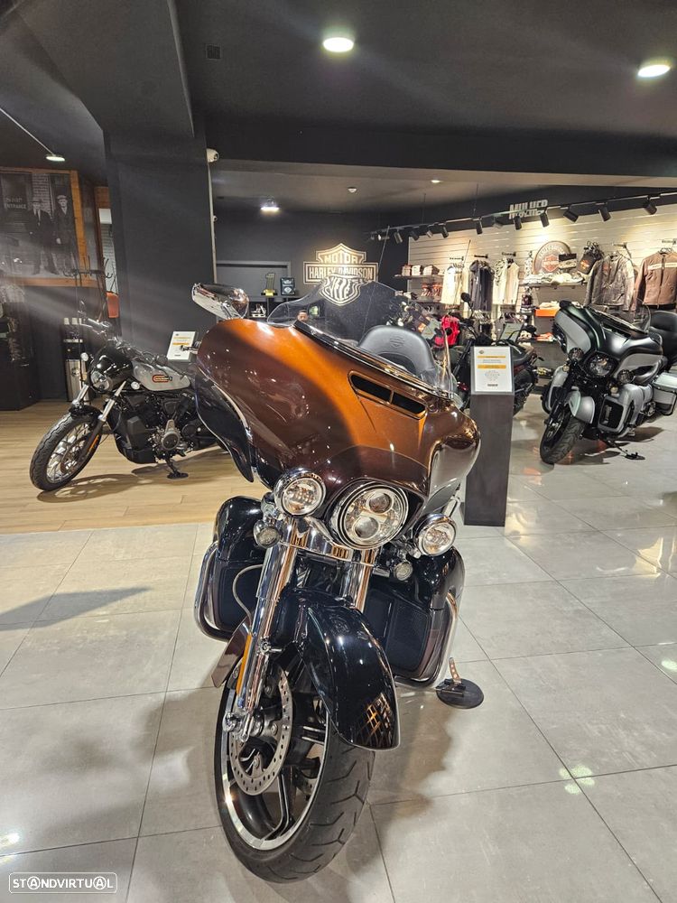 Harley-Davidson Ultra Limited CVO - 21