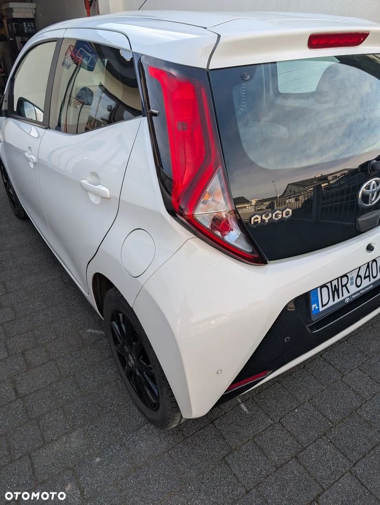 Toyota Aygo 1.0 VVT-i Black Edition - 4