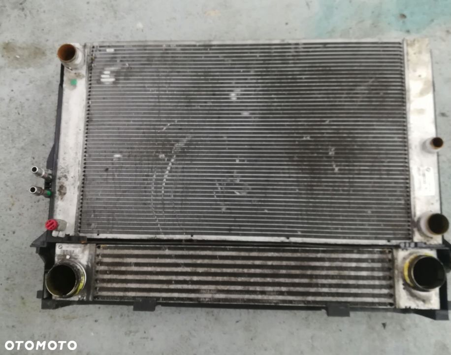 BMW E60 E61 PAS CHŁODNIC INTERCOOLER - 1