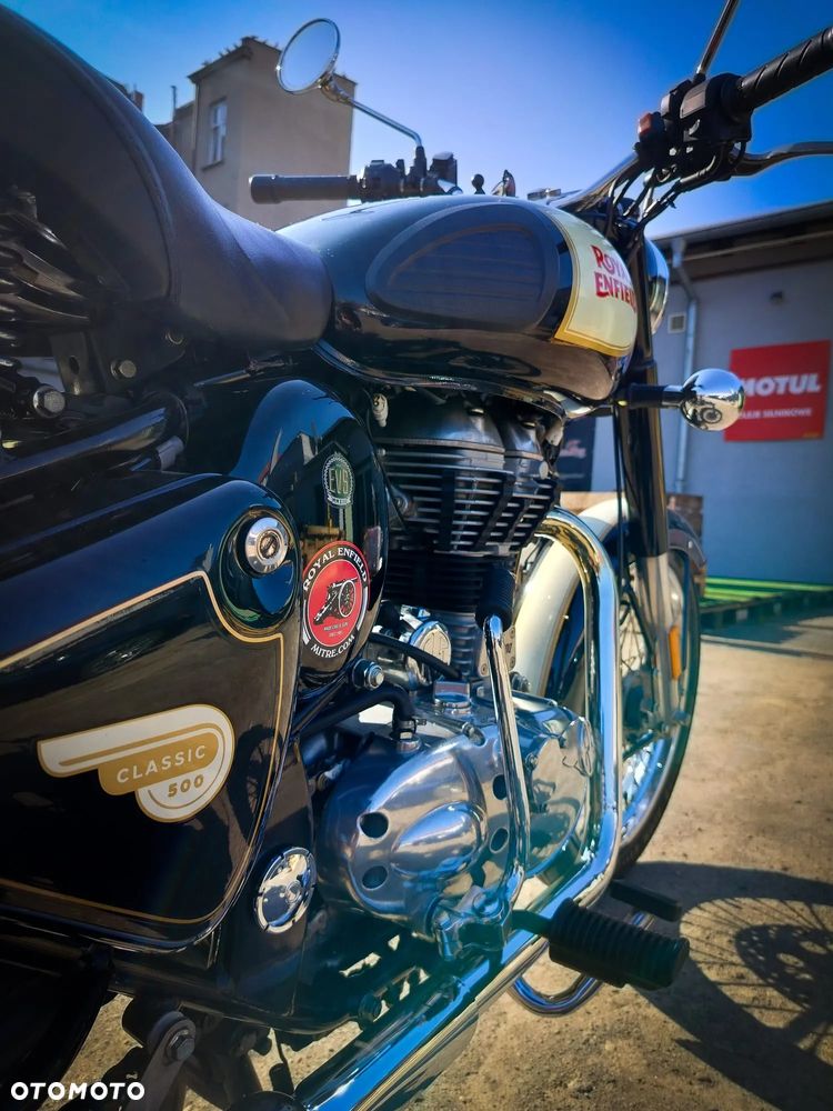 Royal Enfield Classic - 12