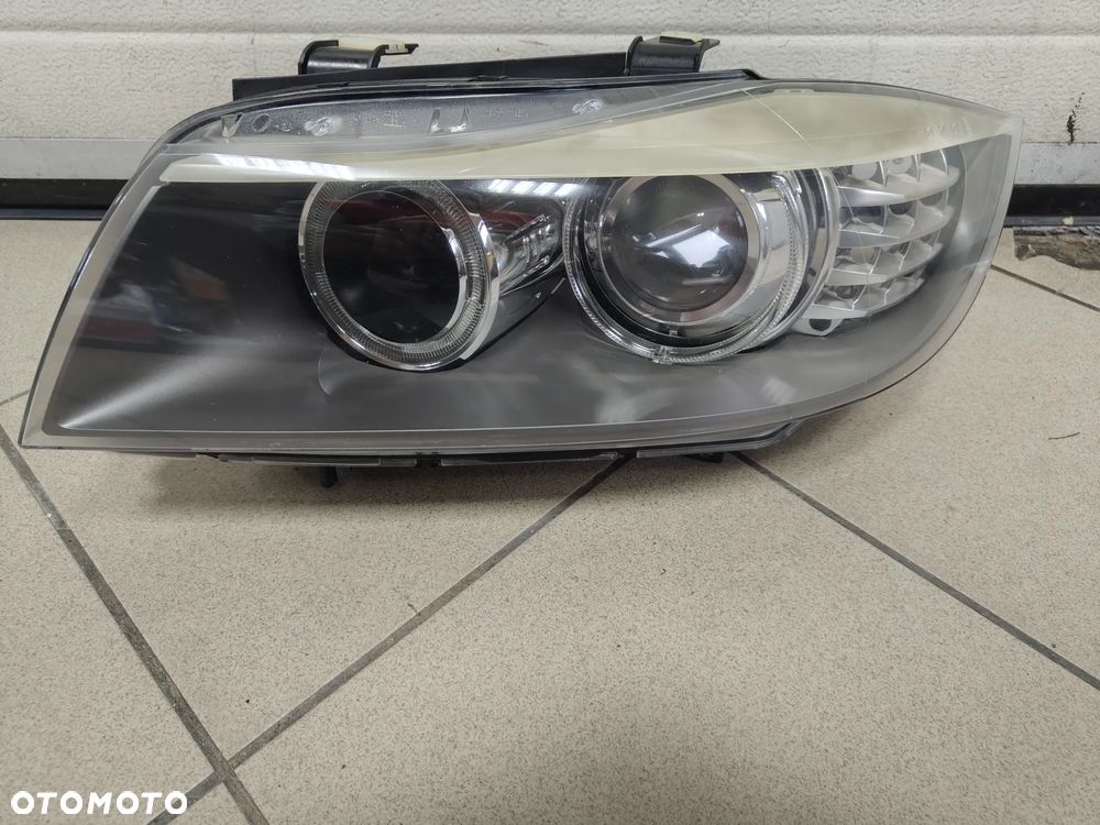 BMW 3 E90 E91 lift Bixenon lewy REFLEKTOR EUROPA - 1