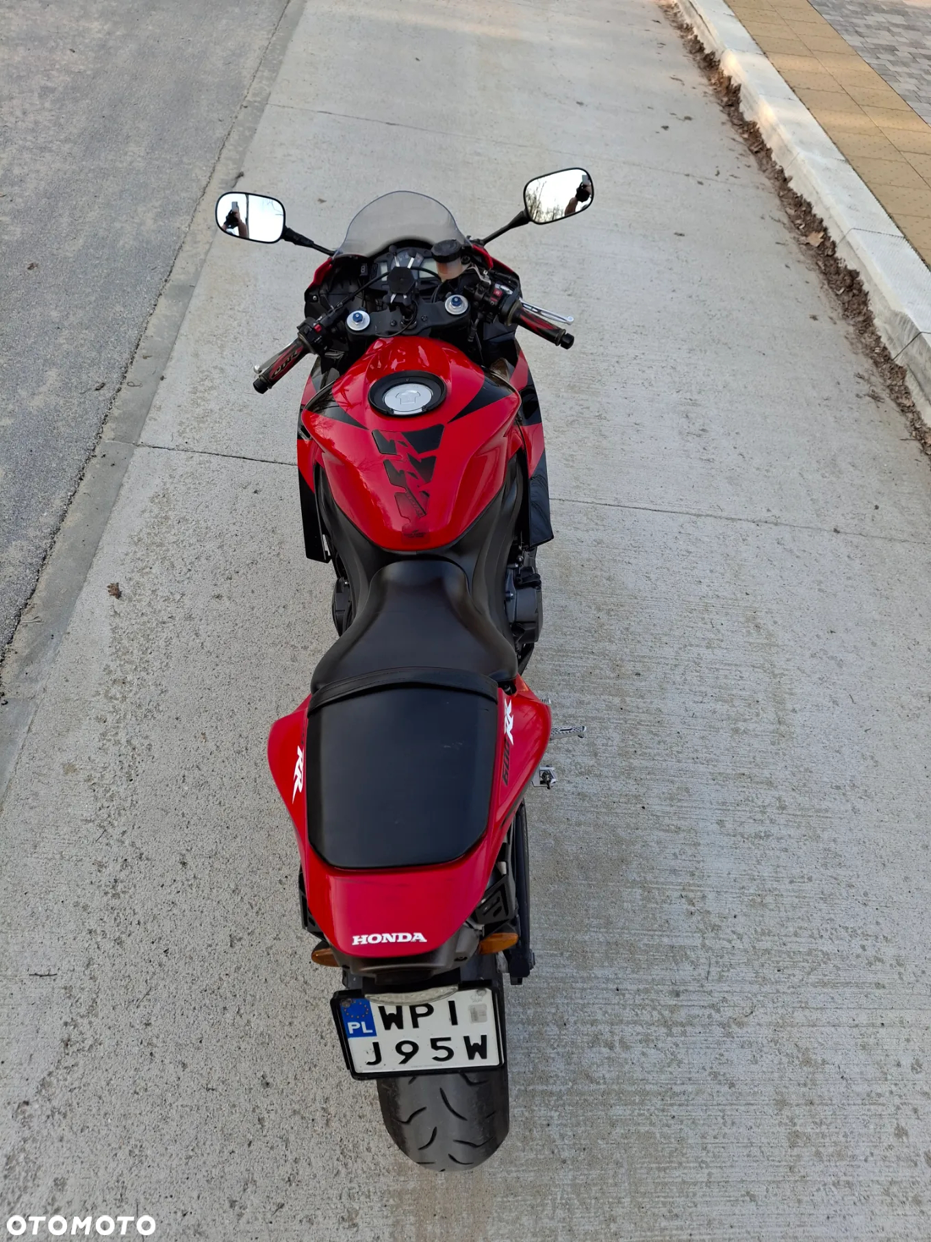 Honda CBR - 9