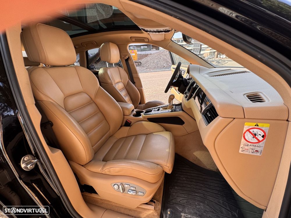 Porsche Macan S - 15