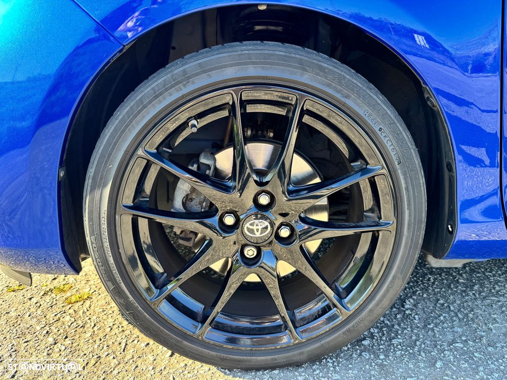 Toyota Yaris 1.5 HSD GR Sport - 8