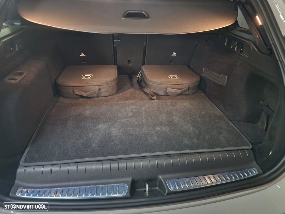 Mercedes-Benz C 300 e AMG Line - 34